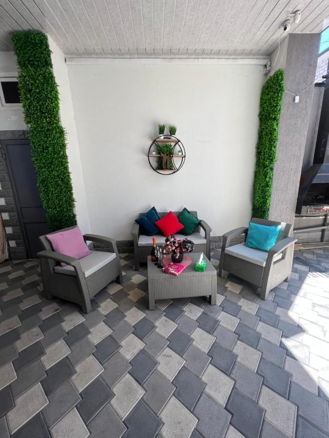 Cool Blue Interior Self Check In Apartment Erevan Exterior foto