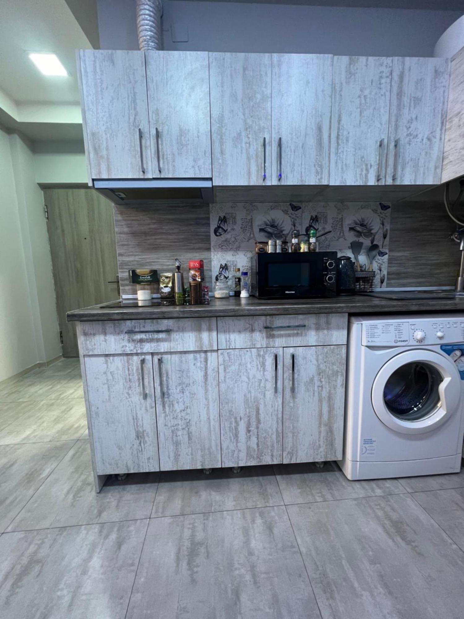 Cool Blue Interior Self Check In Apartment Erevan Exterior foto